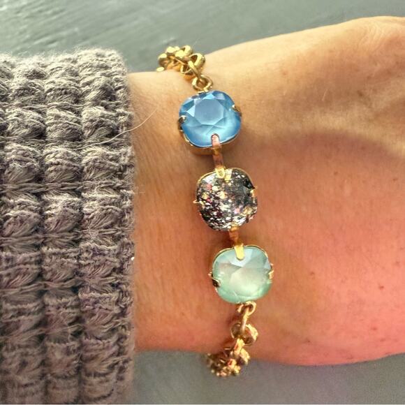 Sabika LIKE Gold Tone Bracelet - Picture 2 of 9